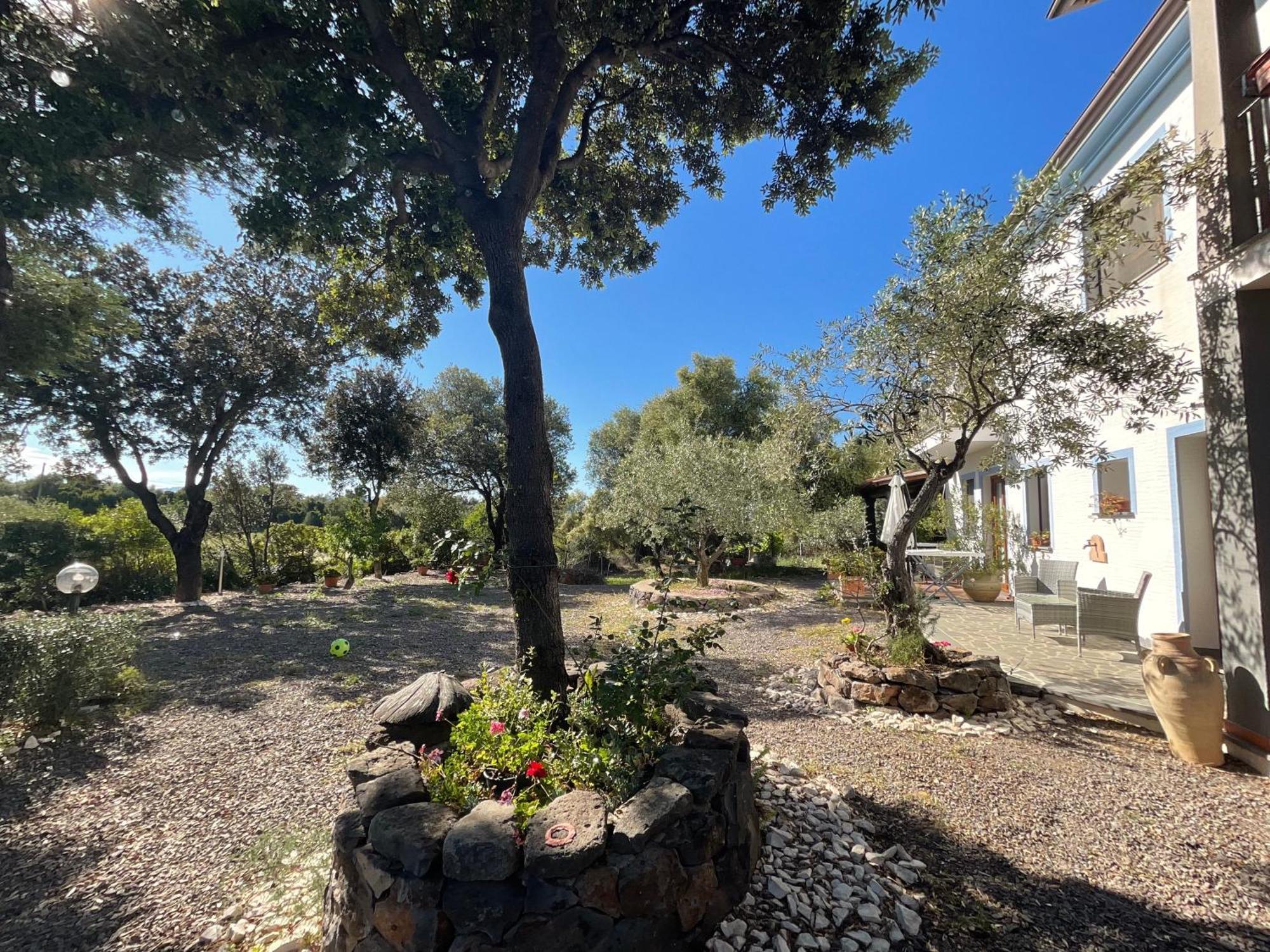 Hostal Residenza Di Campagna Dolmen Motorra Dorgali Exterior foto